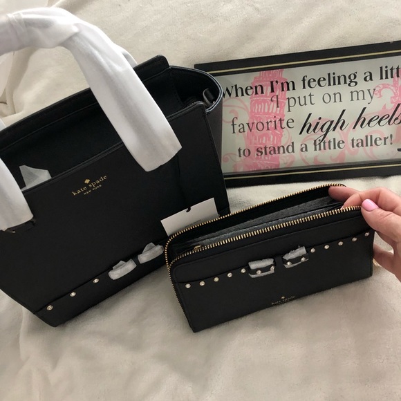 Black Laurel Way Sm Hadlee  w/ZIP Around wallet - Picture 4 of 8